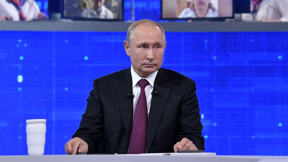 Владимир Путин в ходе прямой линии прокомментировал поддержку МСП